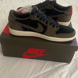 Jordan 1 Retro Low OG SP  Travis Scott Mocha
