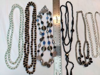 Stunning lot of 11 vintage, antique, and retro fashion necklaces!