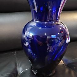 Crisa Cobalt Blue Vase