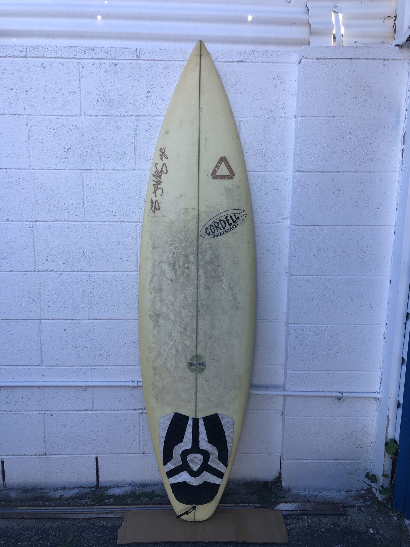 6'0” SURFBOARD