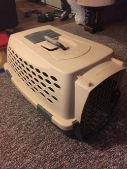 Pet mate kennel like new