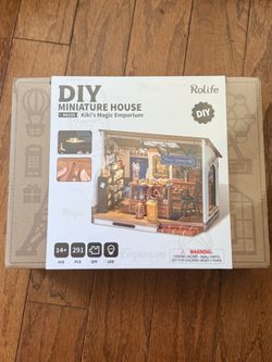 Rolife DIY Miniature House LED Dollhouse Kit, Kiki's Magic Emporium