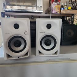 Pioneer DM-40-W