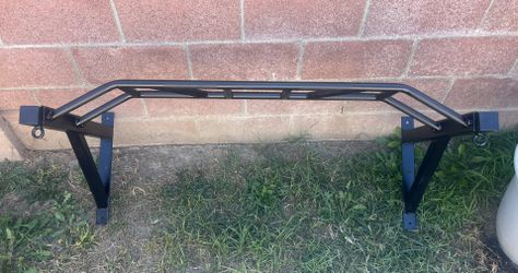 48” Wall Mounted Pull-Up Bar