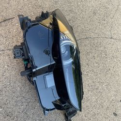 2020 2023 Mazda CX 30 Right Headlight Oem Parts 