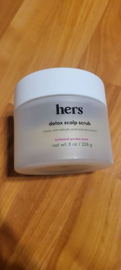 Hers detox scalp scrub