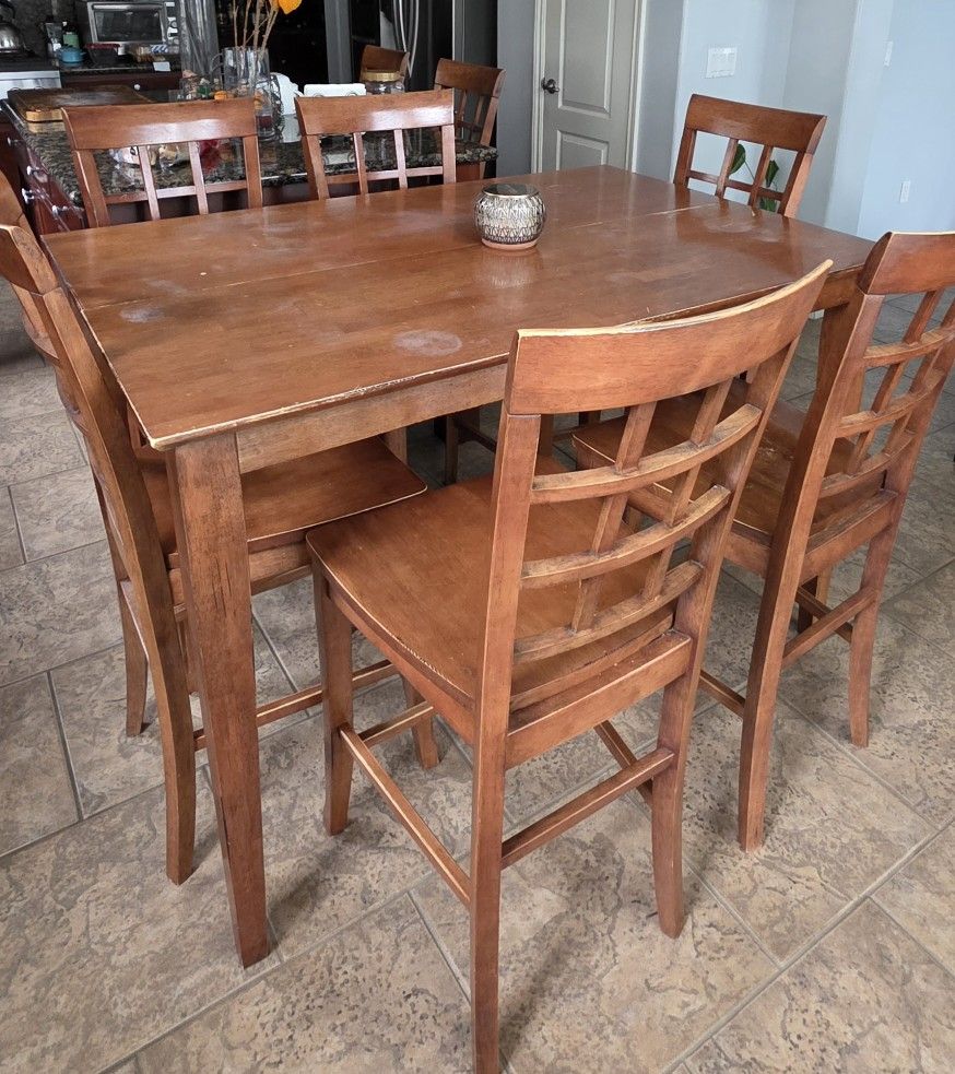 Dining/Kitchen Table