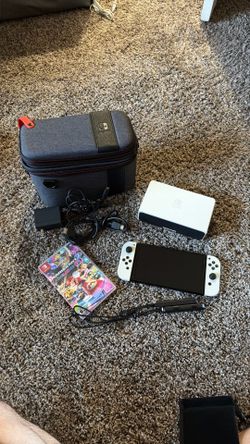 Nintendo Switch OLED Console & Mario Kart 8 Deluxe