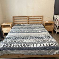 Tarva Queen Bed Frame, Slatted Bed Base And 2 Nightstands