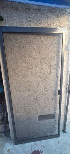 Screen door