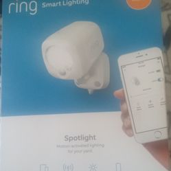 Ring Smart Lighting Battery Spotlight