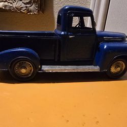 Toy truck or display