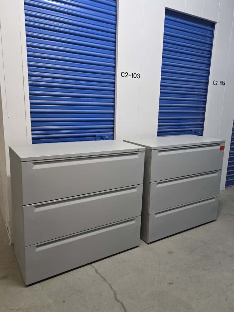 Herman .Miller Metal File Cabinet With Key 42 Wide