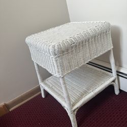 Vintage White Wicker Side Table indoor/outdoor
