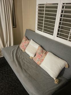 Futon foldable bed/sofa