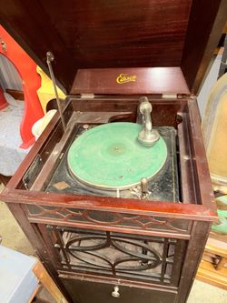 Antique Edison Phonograph