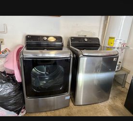 LG Washer & Dryer Set – Like New! ✨