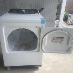 New Whirlpool Electric Dryer 
