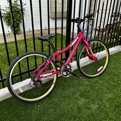 DIAMONDBACK CLARITY YOUTH HYBRID BIKE 24” Wheels