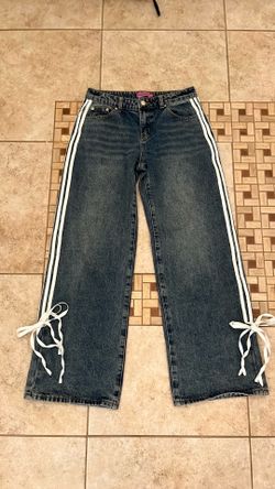 Edikted low rise baggy jeans size small