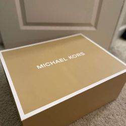 Michael Kors Gift Box 