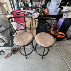 Bar Stools In Good Condition 