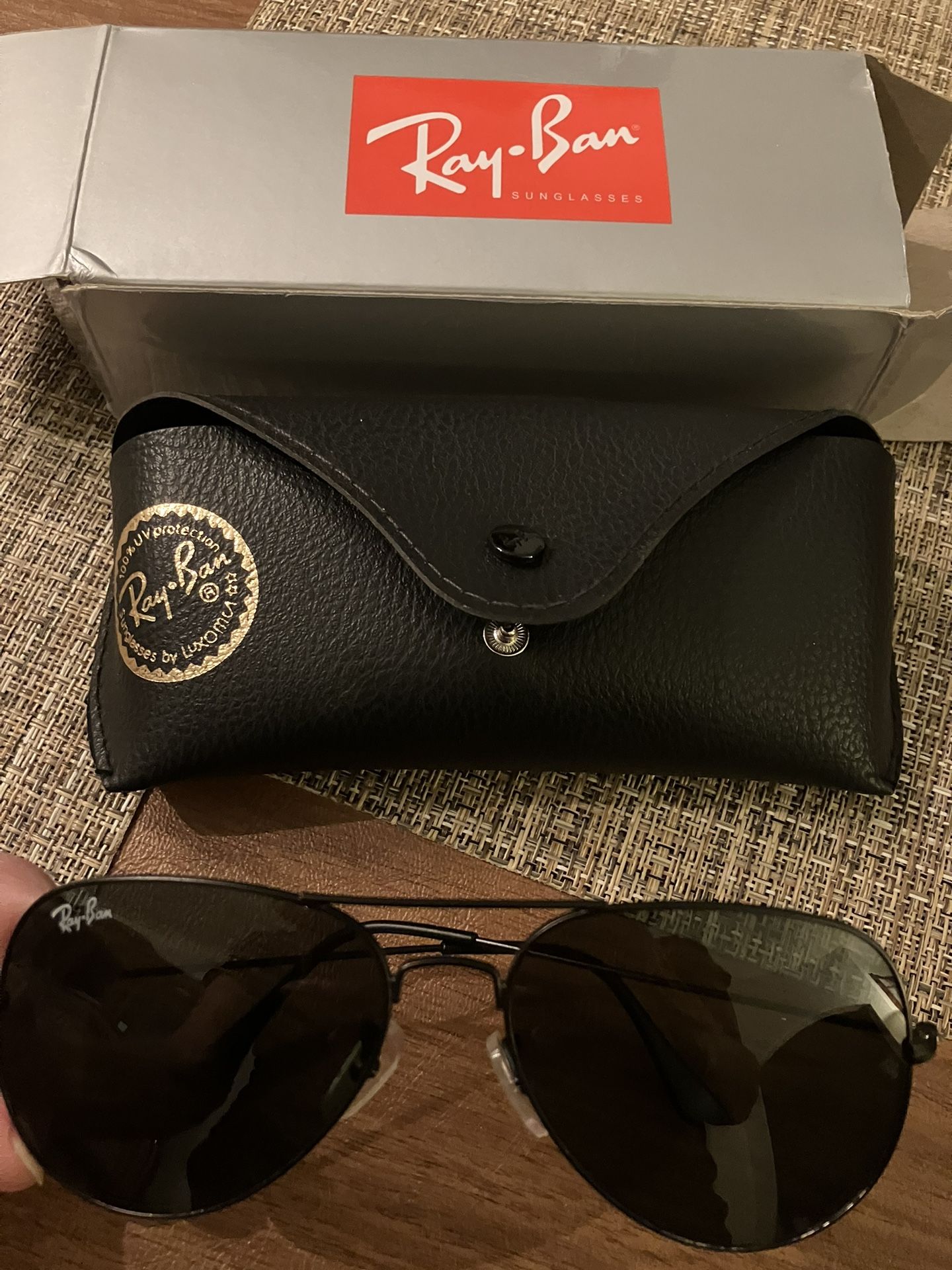 Ray-Ban sunglasses Never Worn No Scratches