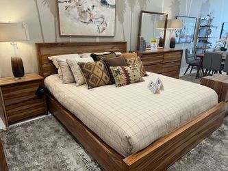 Bedroom set