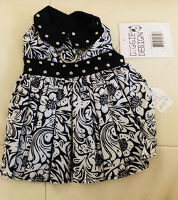 Pet dress size 2 smalls 1 XS! Brand new!! 29