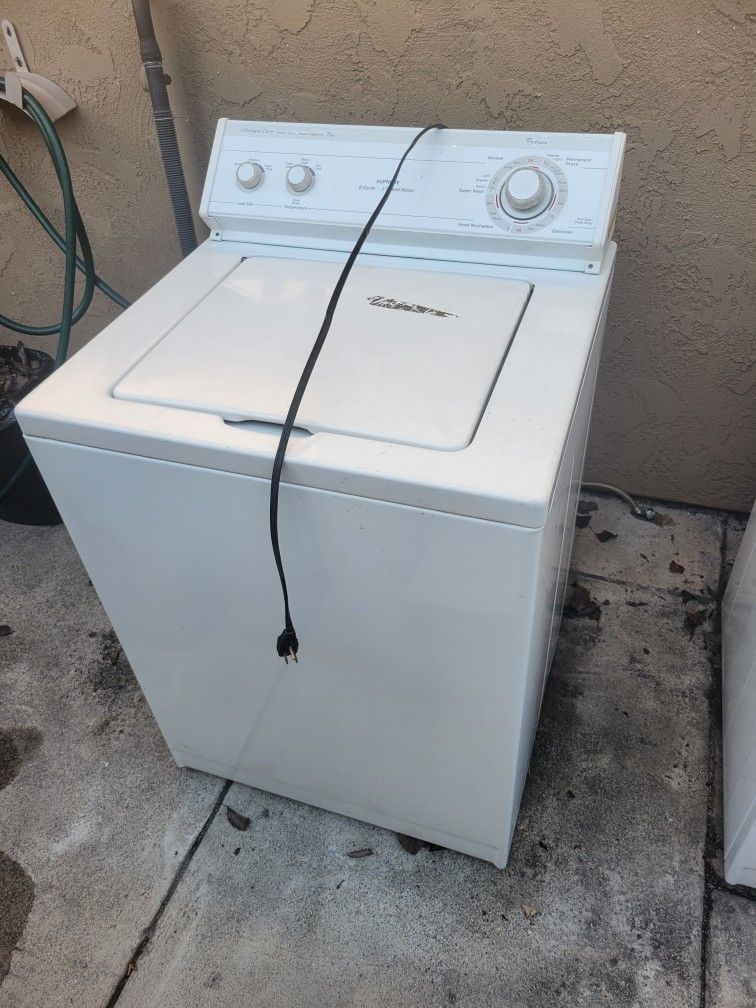 Whirl Pool Washer And Gas Dryer