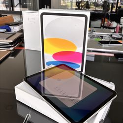 Apple iPad A16 256GB! WiFi! Open box! 90 day warranty! We offer financing!