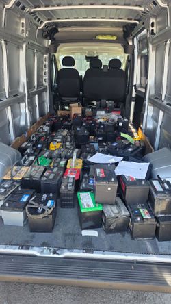 Car Batteries 24f H5 34 78 65 48 49 47 H6 H7 51r 94r 86 H8 H9 Truck SUV And Car Battery with Warranty. FIRM Price is $59.99 Bateria Carro Car Battery