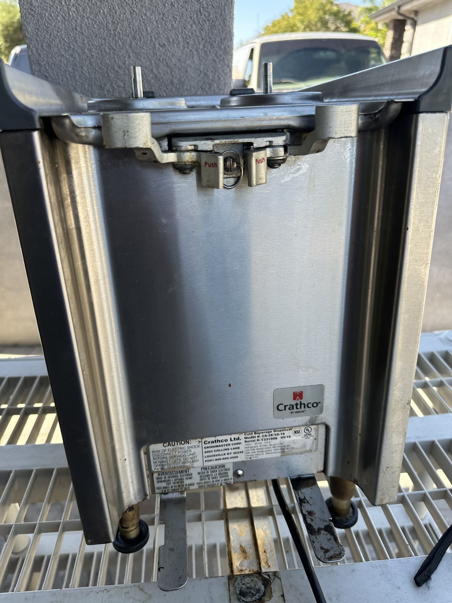Crathco cold beverage dispenser No containers.