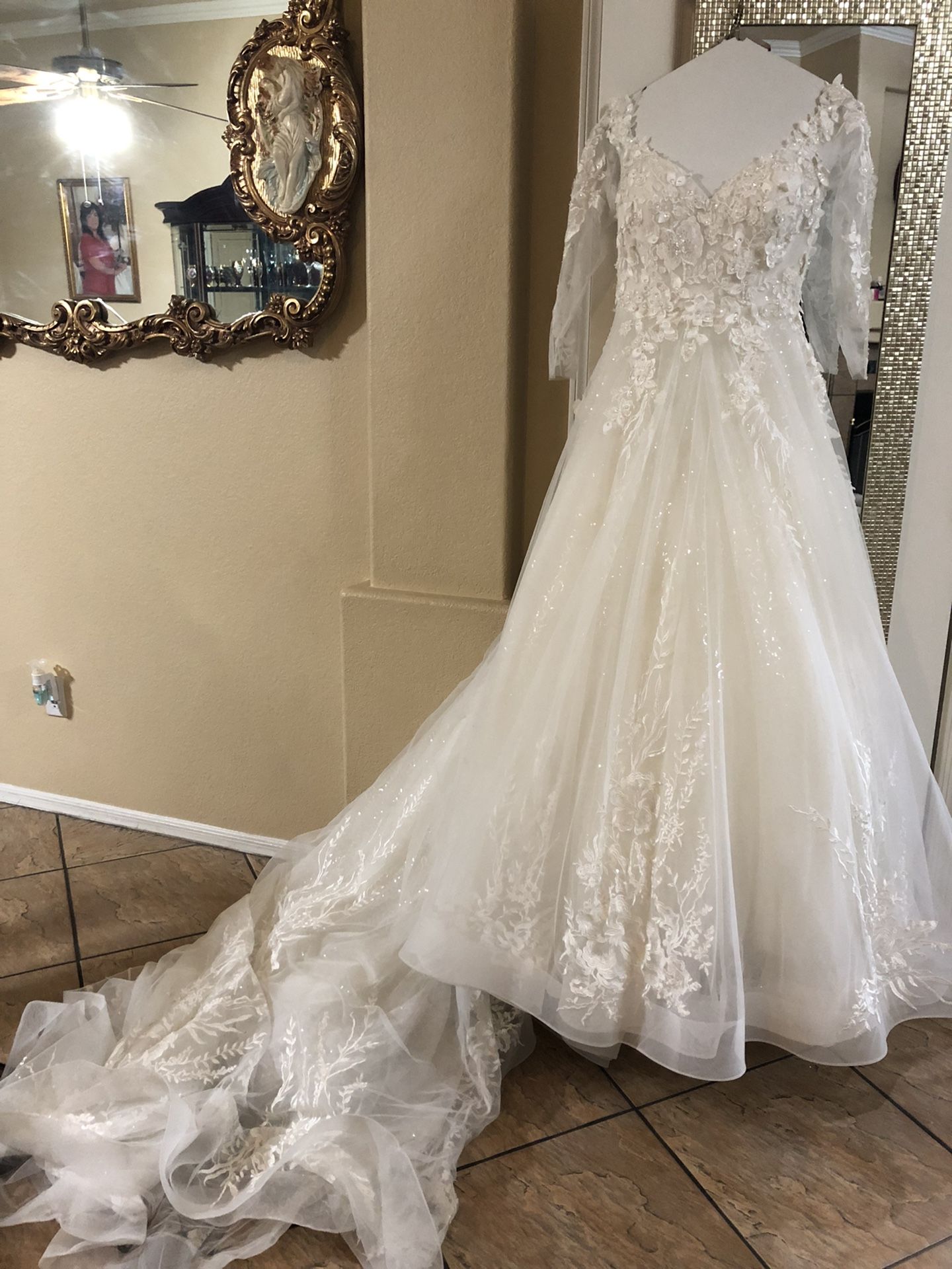 White Wedding Dress Mia Solano 6 8 Size