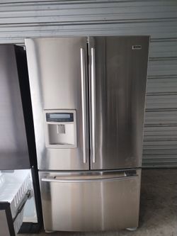 25 Cubic Foot Kenmore Elite Bottom Freezer Pull Out 30-day Warranty Free Delivery Vancouver Area
