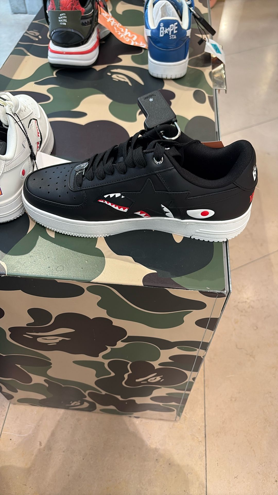 A Bathing Ape "Bape Sta Shark" Black 1K80-191-307 Size 10 NEW