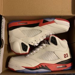 5s For Sale Size 140$ Size 10