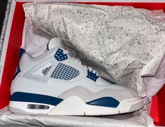 Jordan 4 “Military Blue”