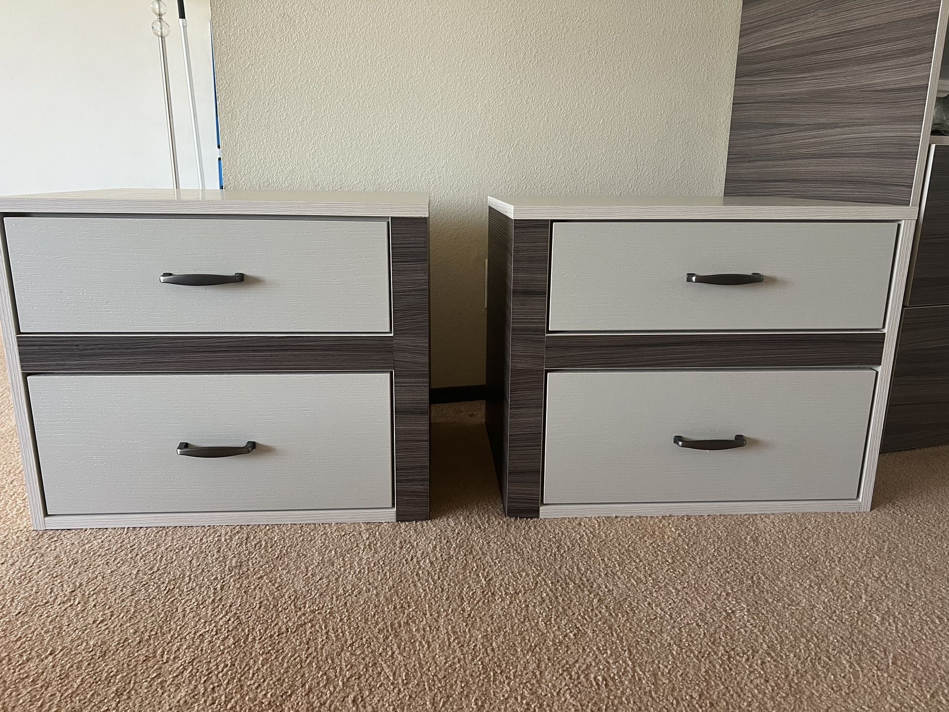 2 bedside tables (200$ for each