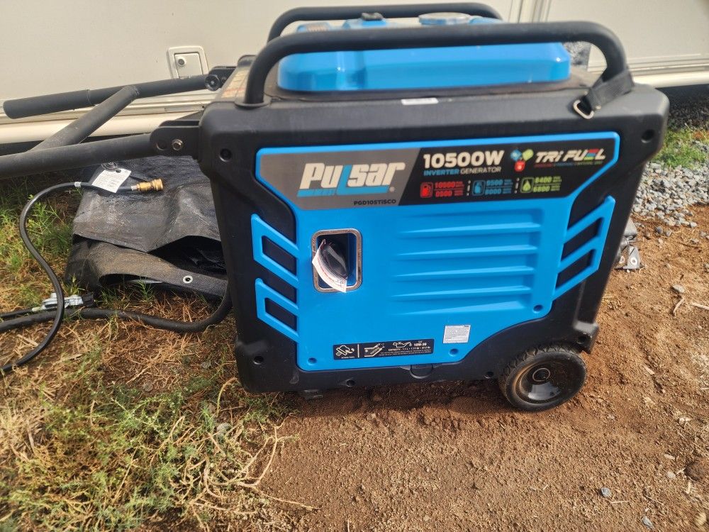 Pulsar 10,500 Watt Tri Fuel 213 Hours