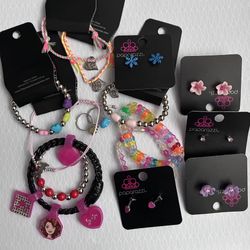 Children’s Jewelry Lot