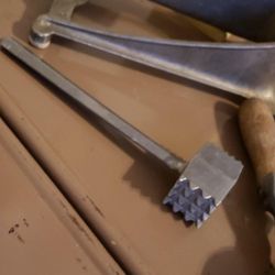 VINTAGE METAL MEAT TENDERIZER HAMMER MALLET KITCHEN TOOL