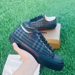 Burberry Shoes 