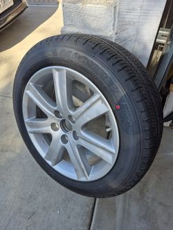 Brand New Lexus/Toyota Rim With Tire