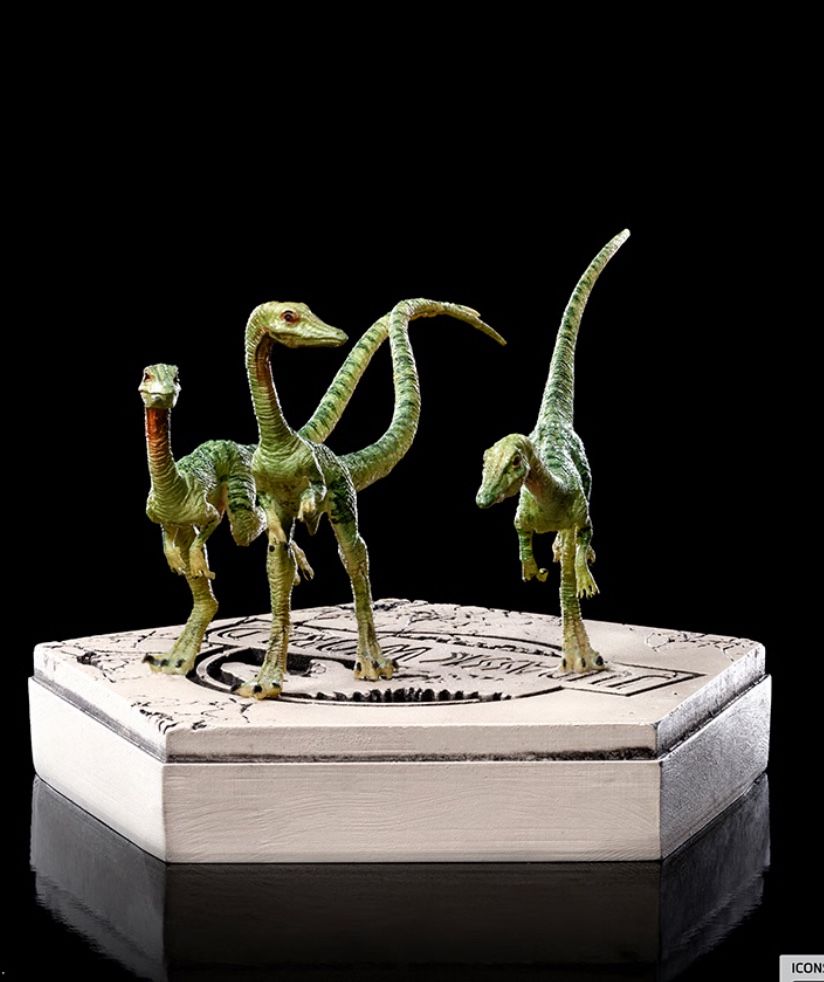 Iron Studios Jurassic World Icons Compsognathus Statue