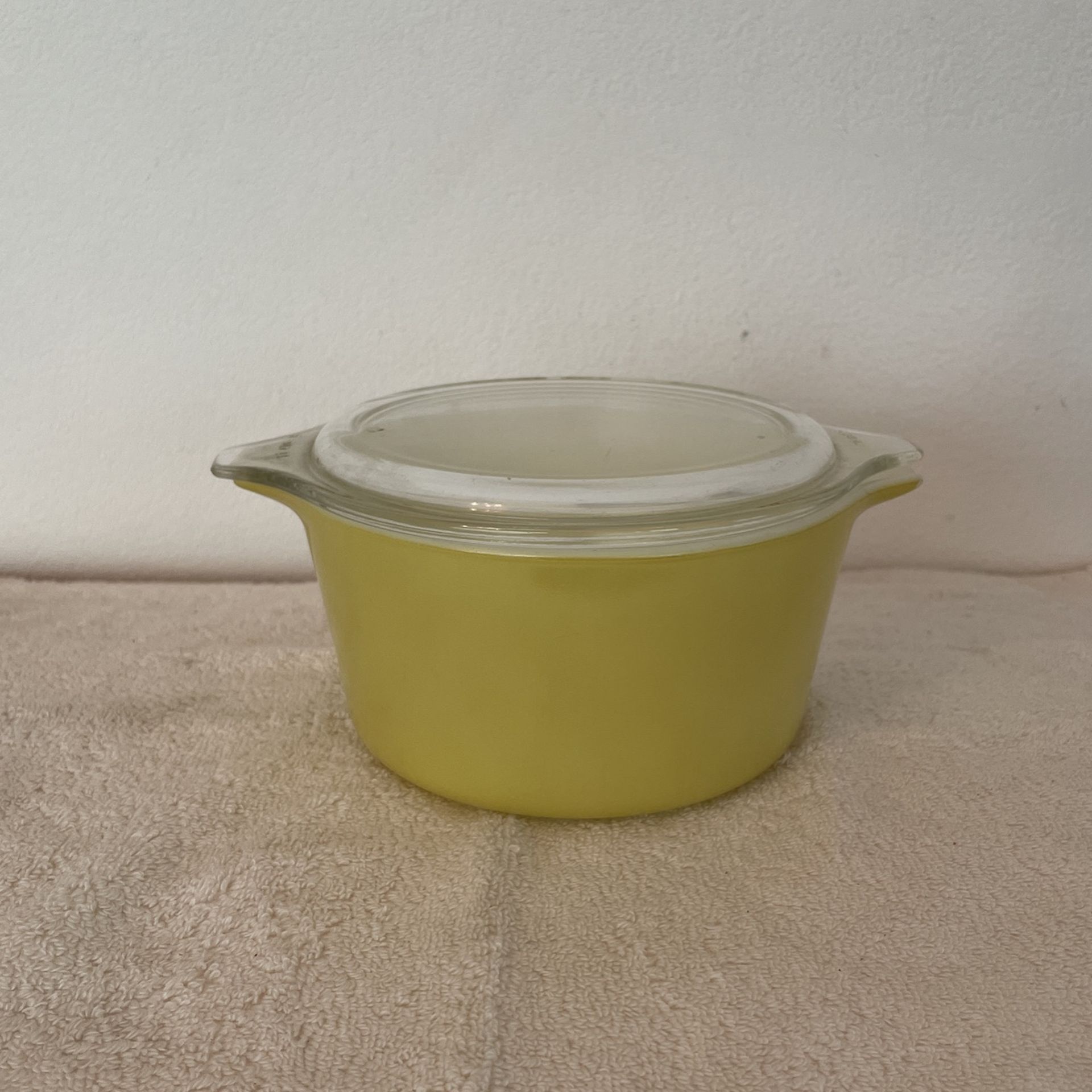 Antique Vintage Pyrex Small Bowl Lime Green. 6.5” X 8”. 3.5” Tall