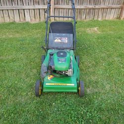 John Deer Mower 190cc Briggs Stratton Engine