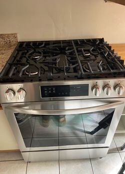 Frigidaire Stove like new