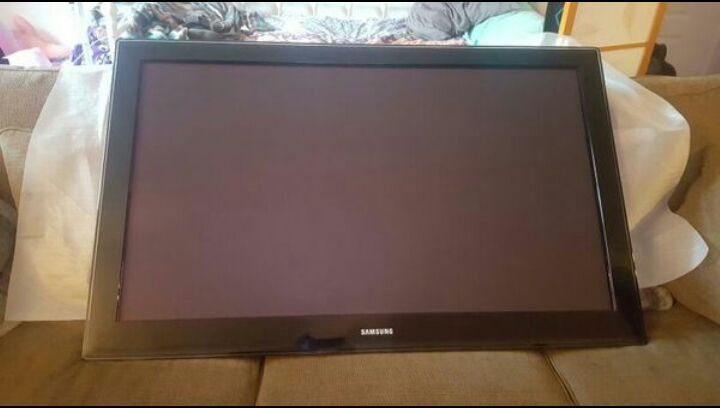2010 Samsung 50-inch plasma tv.