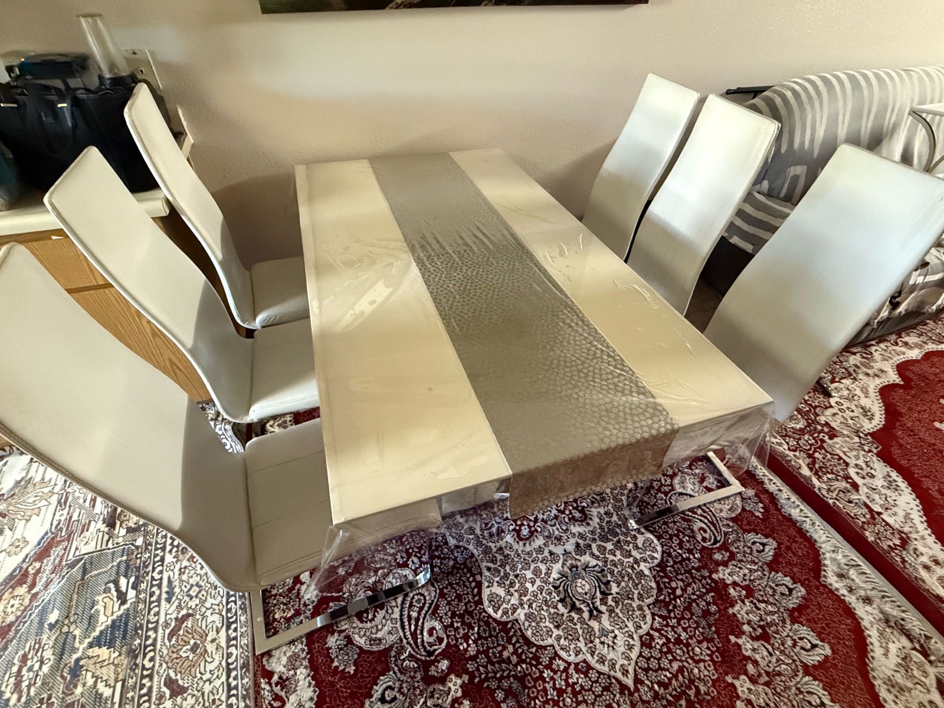 Dining set